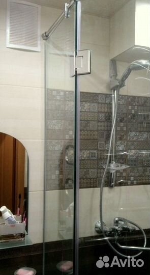 Душевая перегородка из стекла для душа