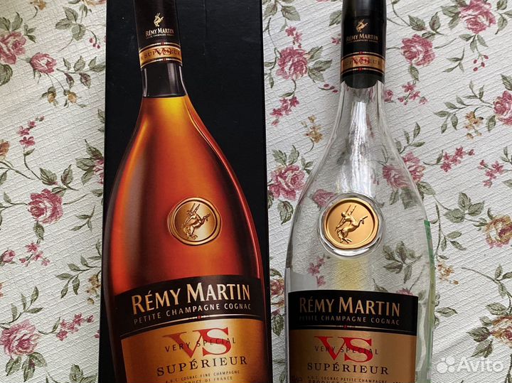 Коллекционная бутылка из под франц коньяка