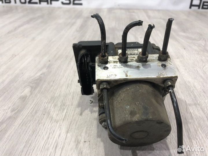 Блок abs Nissan Tiida C11 HR16 2004 2005 2006 2007