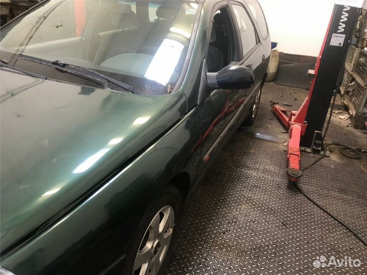 Разбор на запчасти Renault Laguna 1994-2001
