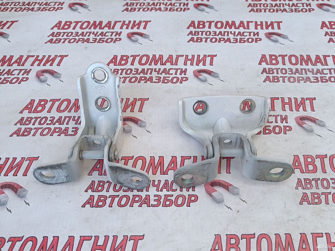 Петля двери задней правой Хендай i40