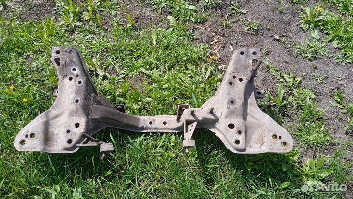 Подрамник Mazda 626