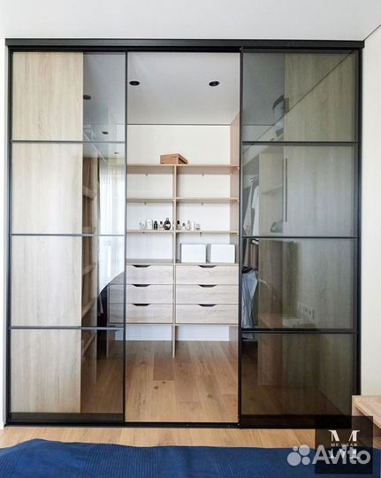 Современный шкаф купе