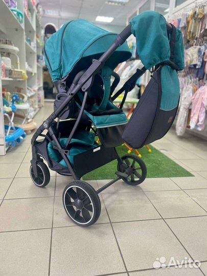 Прогулочная коляска с реверсивным блоком