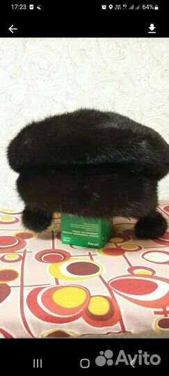 Женская меховая шапка