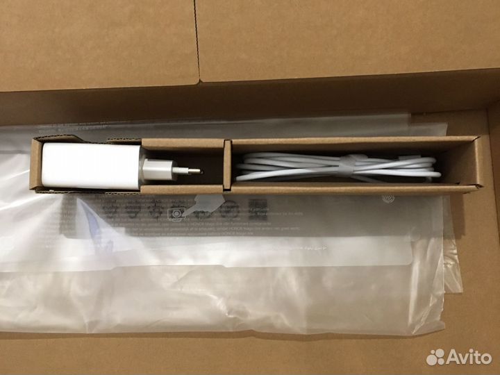 Зарядка для ноутбука honor