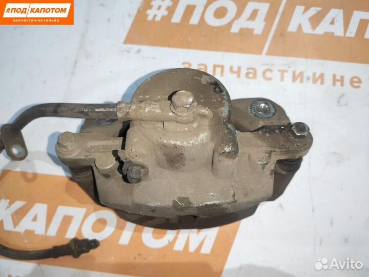 Суппорт тормозной передний правый Toyota Camry