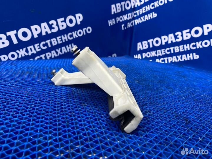 Направляющая стекла двери Peugeot 308 хэтчбек EP6C