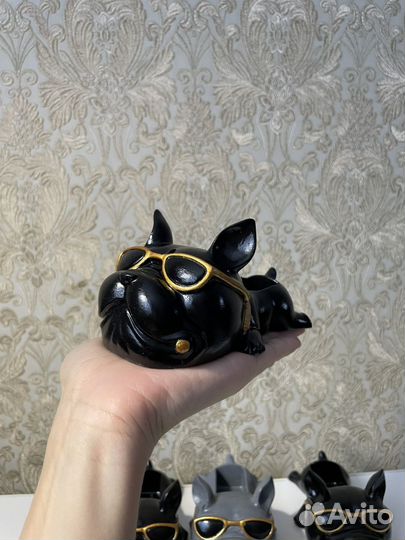 Гипсовый бульдог