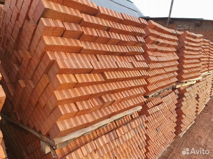 Кирпич красный