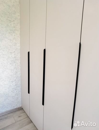 Распашной шкаф на заказ. Фабрика