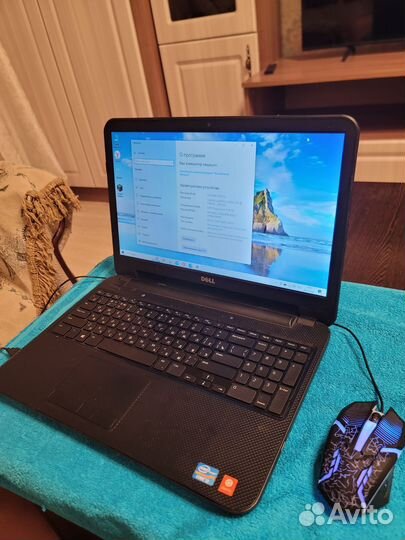 Dell 15 i3/8 gb/500 gb