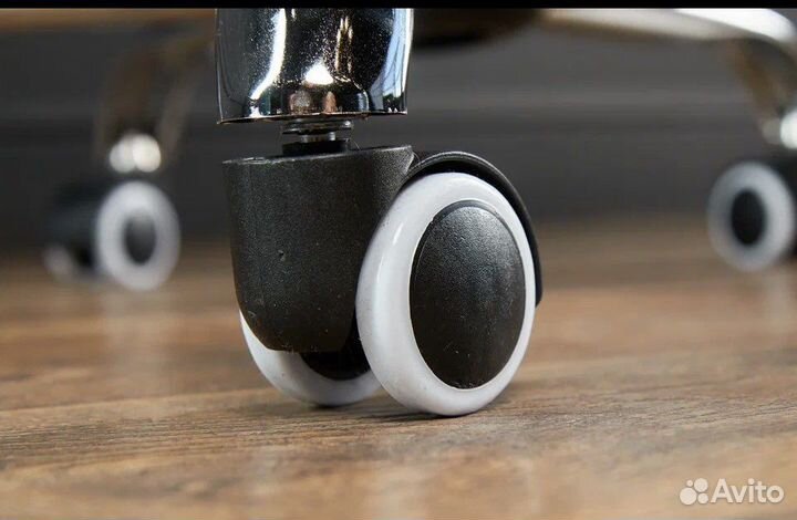 Продам кресло офисное руководителя с массажем