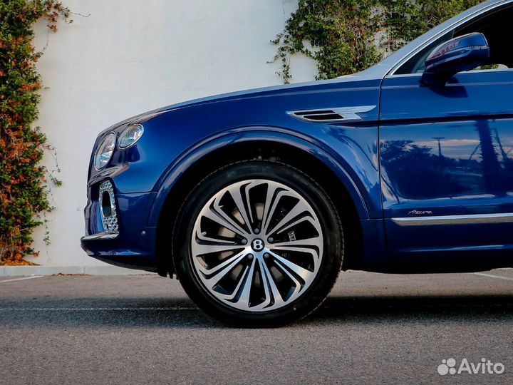 Bentley Bentayga 4.0 AT, 2024, 200 км