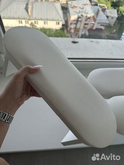 Подставка для рук маникюр