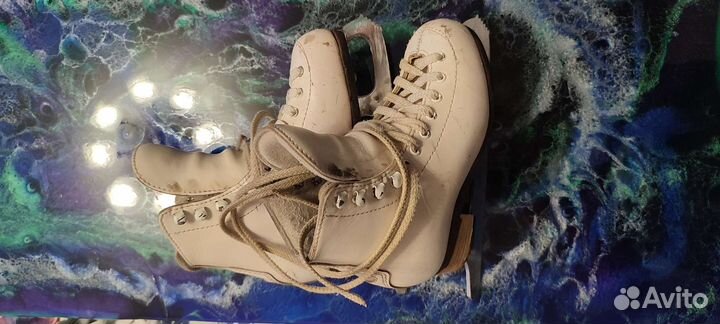 Фигурные коньки Wifa еu 30LL