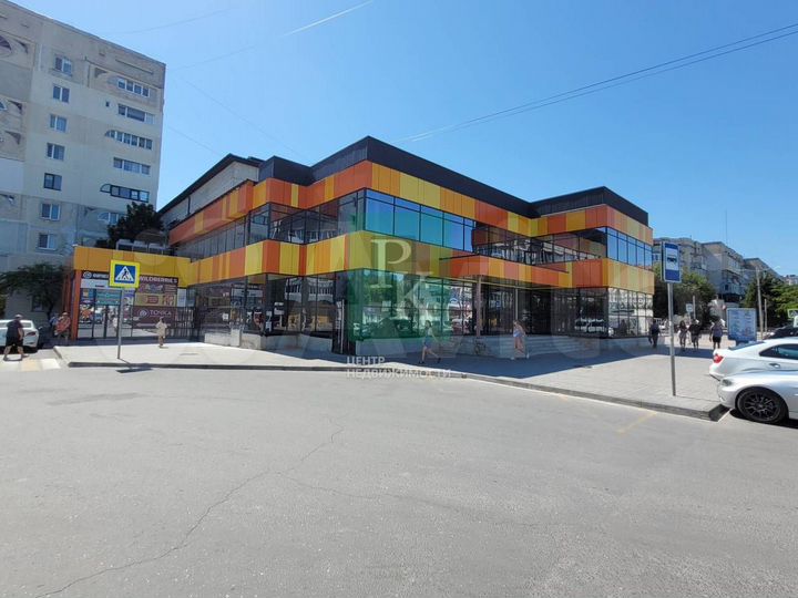 Двухуровневое помещение в ТЦ Бриз 570м на 2-м этаж