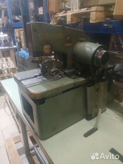 Глазковая петельная машина Minerva