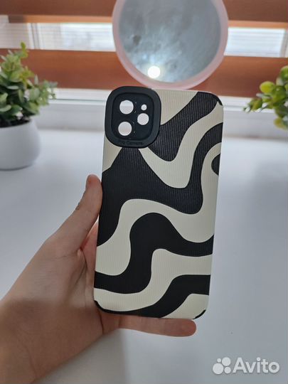 Чехол на iPhone 11