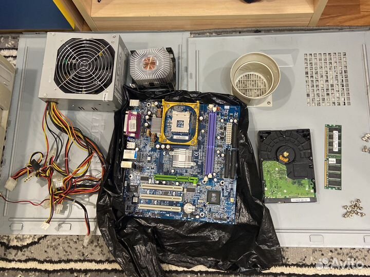 Старый офисный компьютер