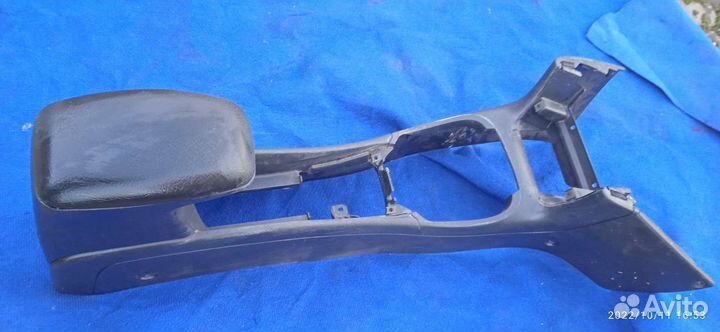 Подлокотник Опель Вектра б