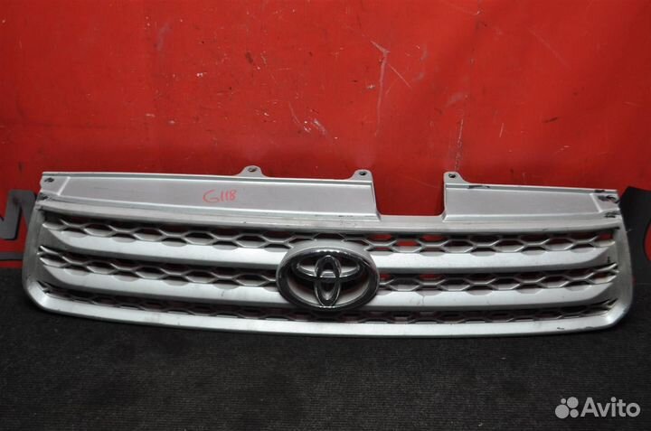 Решетка радиатора toyota RAV4 ZCA25