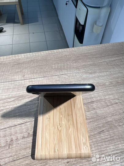 iPhone 8, 64 ГБ