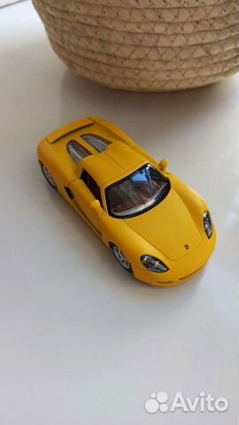 Машинка Kinsmart миникопия Porsche Carrera GT