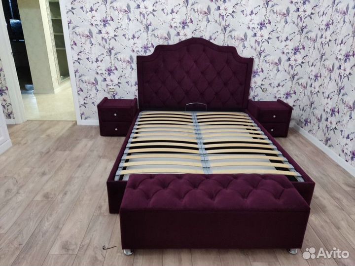 Кровать с подъемным механизмом