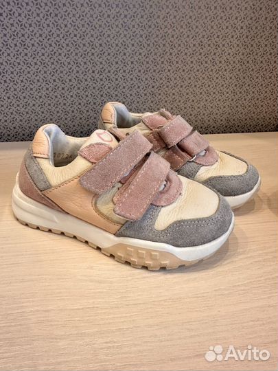 Кроссовки для девочки 26 размер