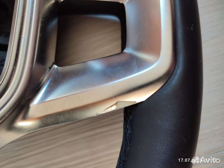 Рулевое колесо на Рено Аркану