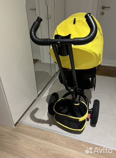 Детский велосипед с ручкой