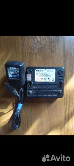 Продам Коммутатор D-link DES-1005A