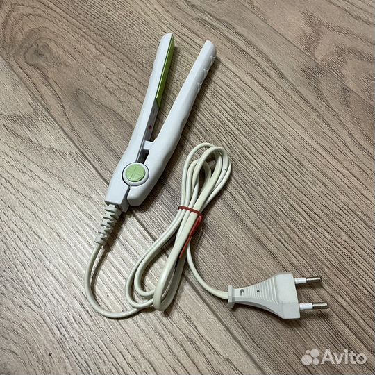 Выпрямитель для волос (дорожный мини-утюжок )