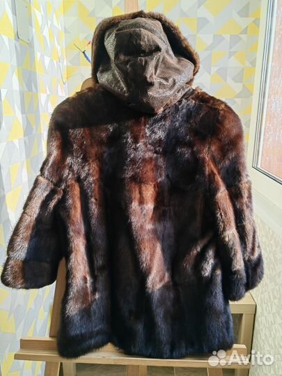 Короткая норковая шуба