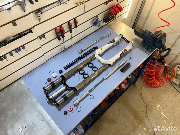 Вилка Marzocchi bomber 888 RC3