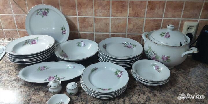 Столовый сервиз супница тарелки СССР