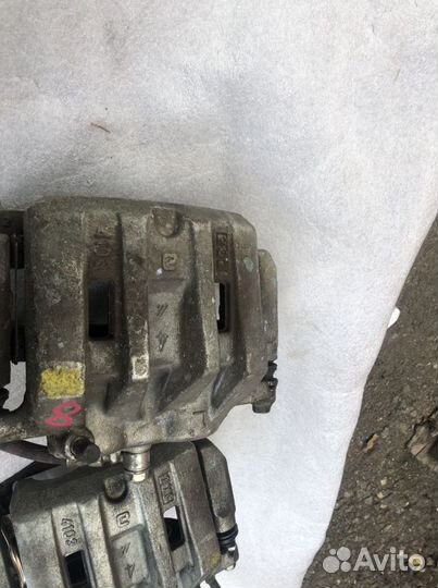 Суппорт тормозной Хонда Аккорд 8