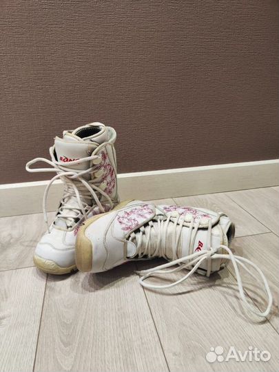 Ботинки для сноуборда Bone р. 40 Euro- 26 см