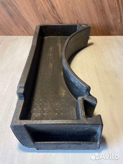 Ящик под инстумент правый Volkswagen Tiguan