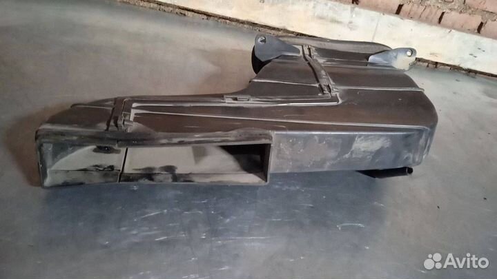 Воздухозаборник Ford Transit 7 2008 6C1118713B