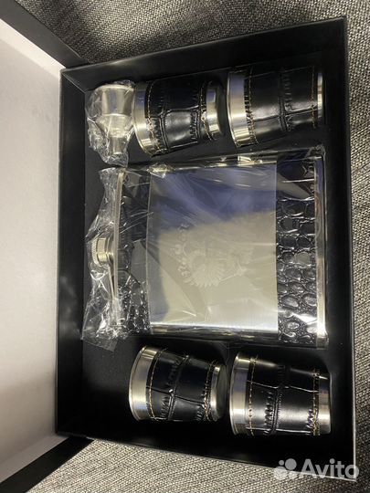 Подарочный набор фляжка+рюмки