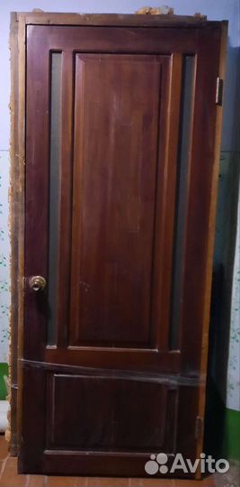 Дверь деревянная