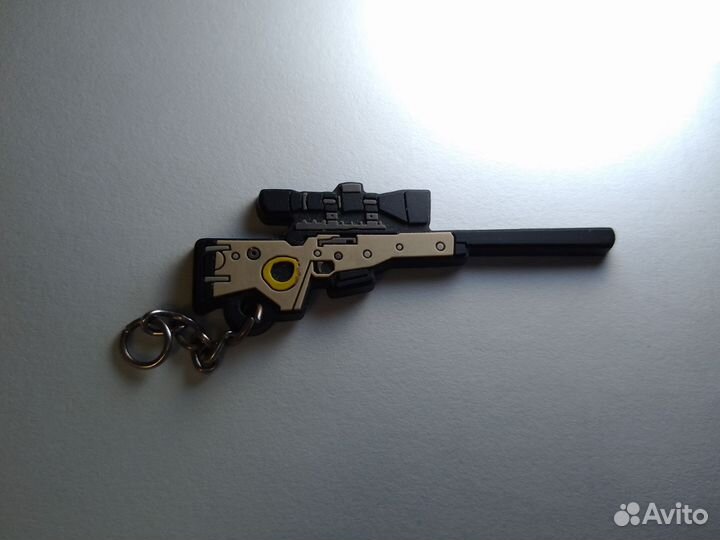 Брелок на ключи винтовка
