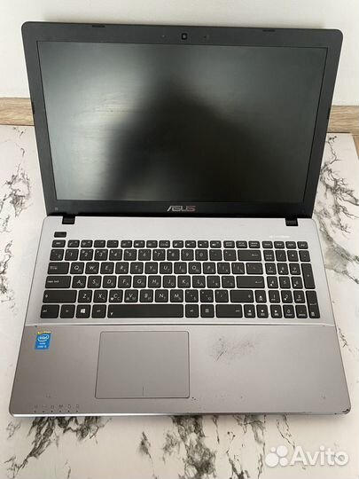 Ноутбук asus X550LA Intel Core i3