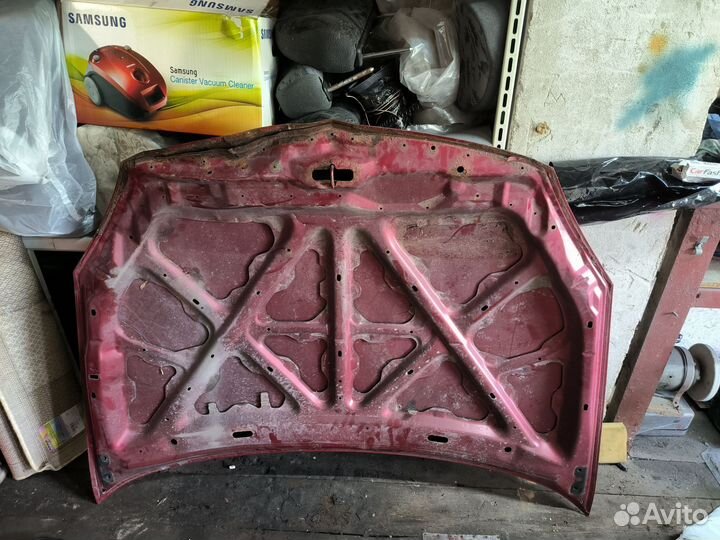 Капот на mitsubishi lancer 9