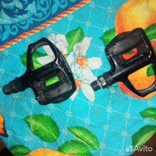 Педали для велосипеда контактные