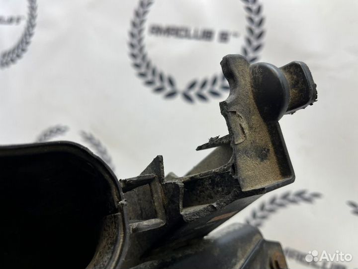 Корпус воздушного фильтра Ford Focus 2 купе 2.0