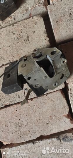 Замок двери е34 рест перед и зад