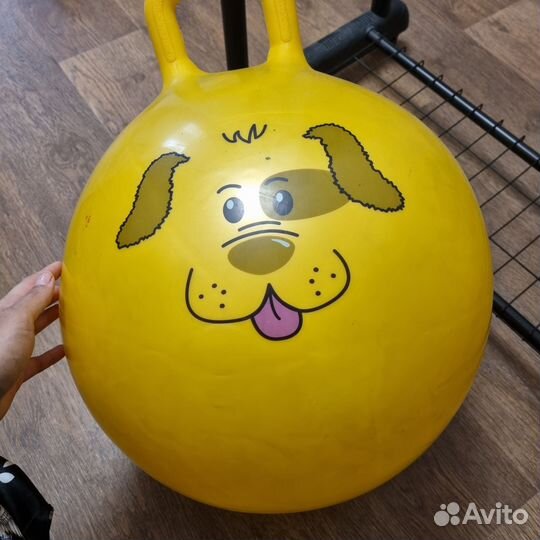 Гимнастический мяч-прыгун